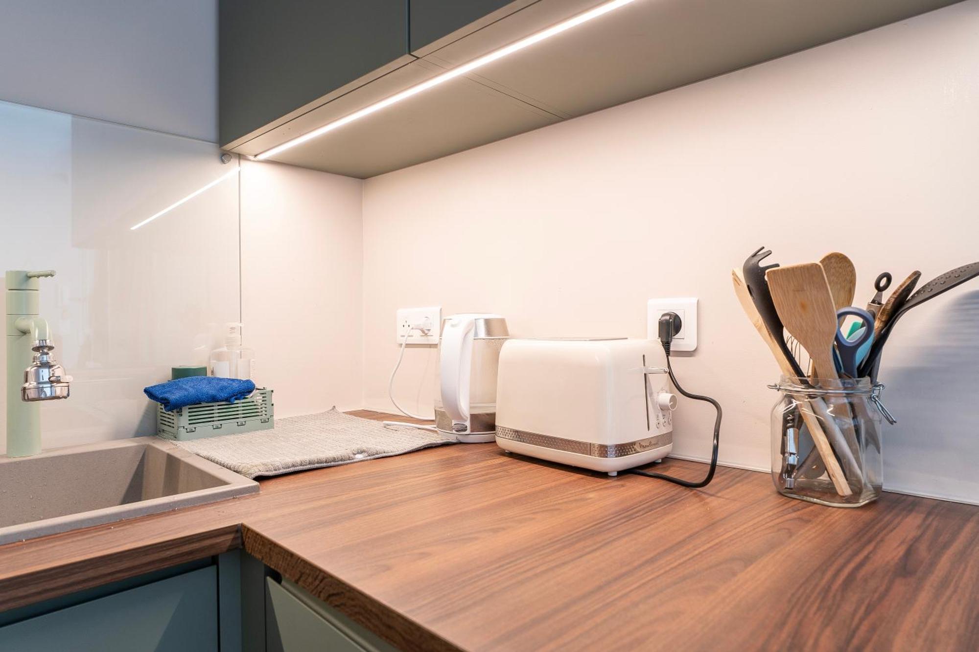 In Canal Saint Martin Appartement